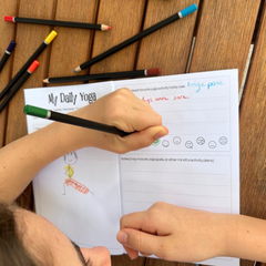 Yoga for Kids – Yoga Journal with Pose Tracker + Goals (6”×9”)